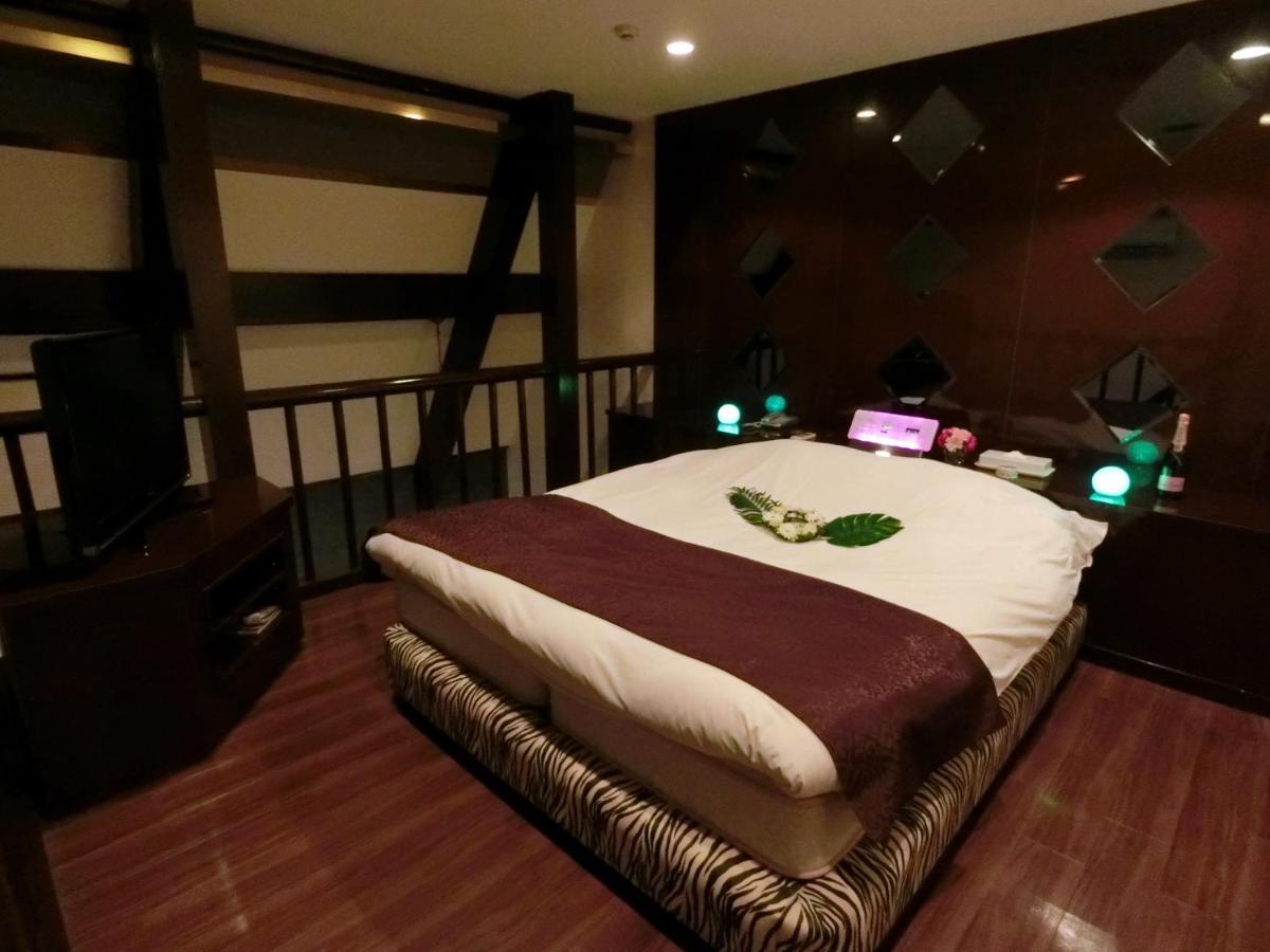 Shizu Love hotel *